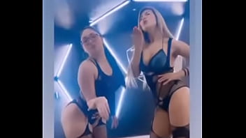 Anfitrionas y modelos