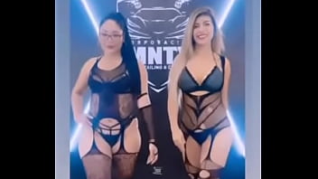 Anfitrionas y modelos