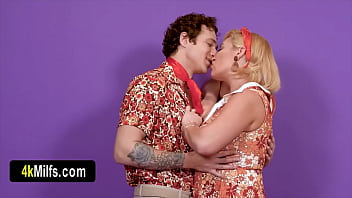 Horny blonde stepmother versus my clueless cock