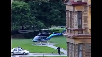 Dishy chick lada enjoys oral action