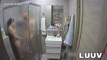 Luuv quick sex in the shower for young couple abbadon and kareflore