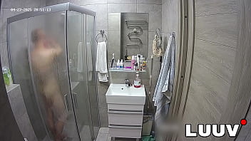 Luuv quick sex in the shower for young couple abbadon and kareflore