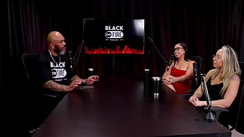 Trabalha na área da estética fizeram menage gosta de exibisionismo e casa de swing é acompanhante e é ousada aninha e renatinha watch sheer red