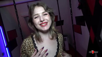 Young and sexy girl private home creampie gangbang