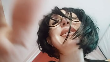 The the giantess uses you in place of her missing tooth and