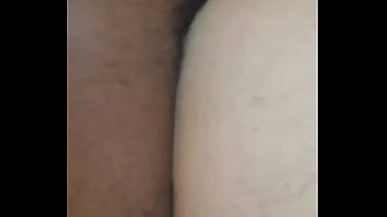 Casada dando o cozinho