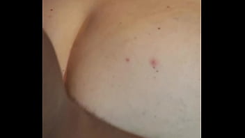 Casada dando o cozinho