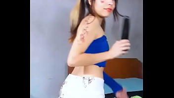 Bonneyuwu 14 26 pequeña puta se mastureba con dildo