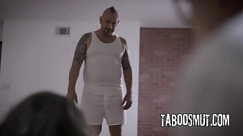 Nympho babe dped by perv doctors