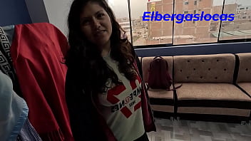 Contrate a mi mejor amiga para una sesion de fotos sin saber que en realidad era para follarmela