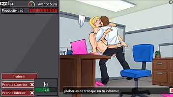 Mujer cachonda tiene sexo en el trabajo