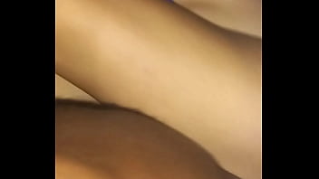 Novinha muito gostosa gosta de ser fudida forte com 4 paus brasileiros enormes