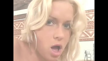 Silver gets sexy in her new undies