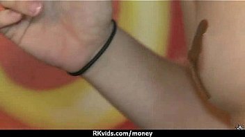 Amateur chick takes money for a fuck 16