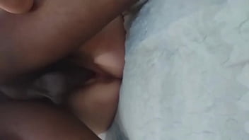 Alineteless esquece de colocar a máscara e revela sua identidade