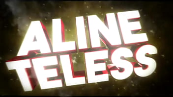 Alineteless esquece de colocar a máscara e revela sua identidade