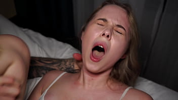 Alice flore loves to tease her boyfriend so that he fucks her hard