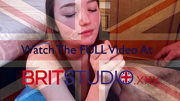 British 18 year old sucks off a stranger