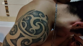Meu Marido Corno Me Deu De Presente De Natal Um Garoto De Programa Para Me Fude E No Final O Corno Do Meu Marido Comeu Tudo A Porra Do Prostituto thumbnail
