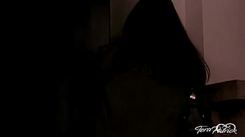 Brunette babe tera patrick massages alec knight's cock with her pussy