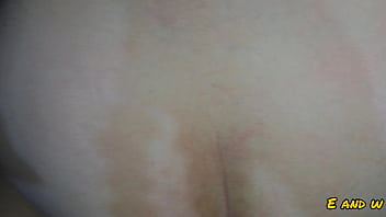 Mi hermanastra se pone para que se la meta