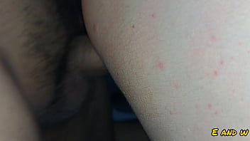 Mi hermanastra se pone para que se la meta