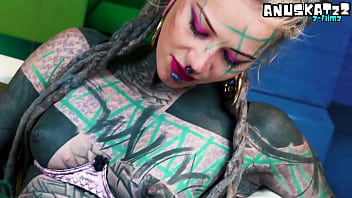 Inexperienced tattooed hippie babe gets her first anal lesson from a kinky alt pornstar