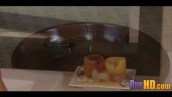 Sensual massage 2912