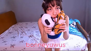Bonneyuwu 15 11 puta argentna tiene sexo jugando con sus peluches