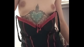 Bonjour mes coquins je vous offre le café