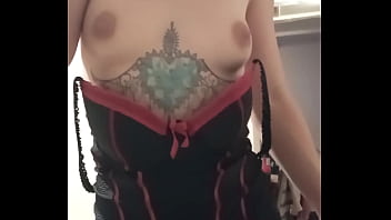 Bonjour mes coquins je vous offre le café