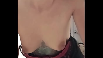 Bonjour mes coquins je vous offre le café