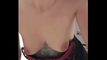 Bonjour mes coquins je vous offre le café