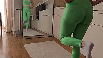 He follado con mi profesora de yoga por primera vez sin preservativo