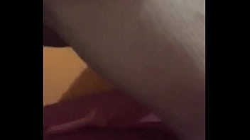 Cheia de tesão querendo rola