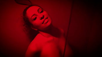 Apresentação da gostosa roberta ruiva