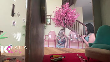 Giantess snack time in on the hunt for tiny escapees