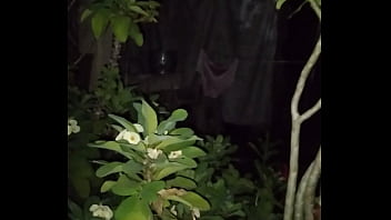 Oliendo calzones de mi tia la maestra de rico culo