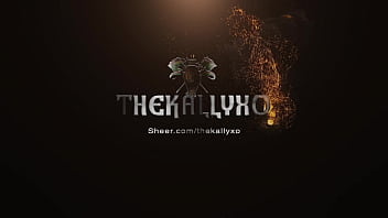 Kallyxo gives dick rating and custom video for fan