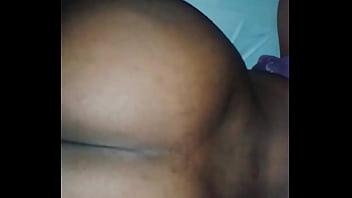 Jiggly booty Jiggly booty