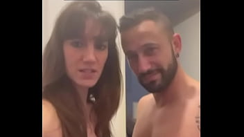 Lety howl s'endort paisiblement et commence à rêver un rêve humide dans