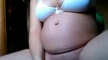 Pregnant teen solo