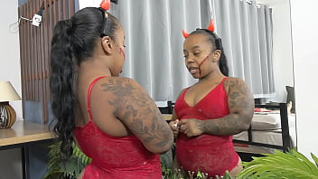 Ela queria festa de halloween ele queria fuder a anazinha do mau