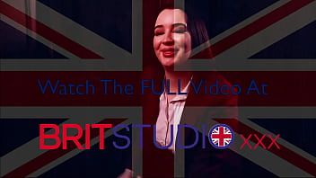 Student sucks cock at the gloryhole