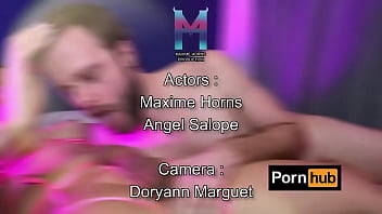 Ses lèvres chaudes autour de mon sexe ses gémissements puis son cul s’est ouvert pour moi angel salope es