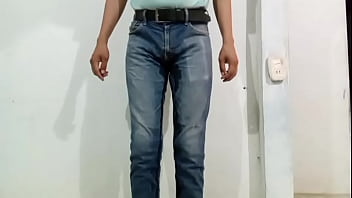 Pantalones orinados y doble orgasmo