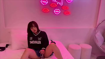 女子大生のオナニーみせます。こんなに変態的なオナニーしてます