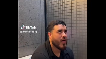 Hetero hetero hetero