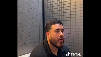 Hetero hetero hetero