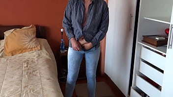 I love watching how i make cocks hard while i expose myself and start touching myself